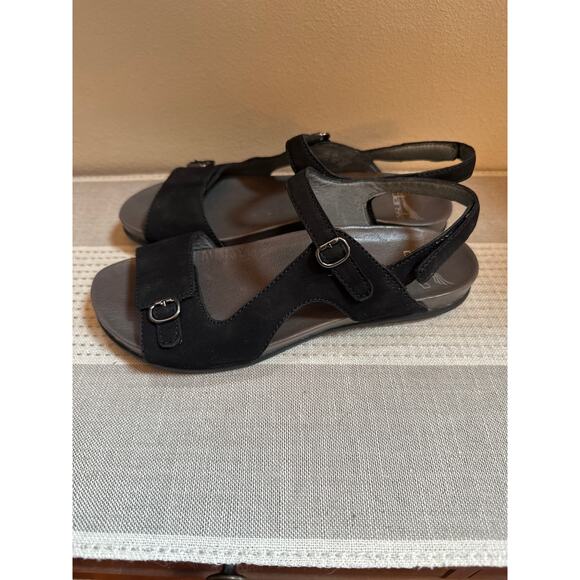 Dansko Jordyn Leather Adjustable Sandal in Black Size 37/ US 7 - Picture 4 of 7